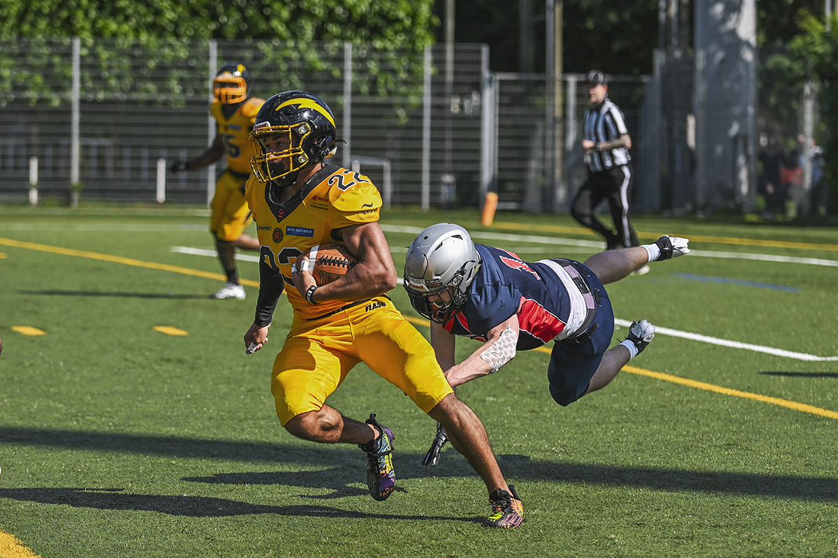 CEFL 1/4 final 
