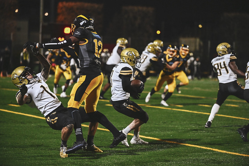 Flash vs Cougars 